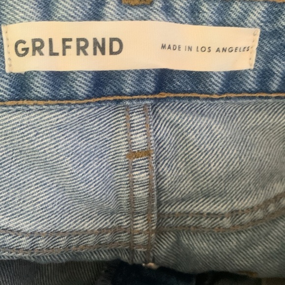 GRLFRND Button Fly Helena High Rise Cut-Off Denim Shorts In Newport Wash Sz 27 - Picture 6 of 7